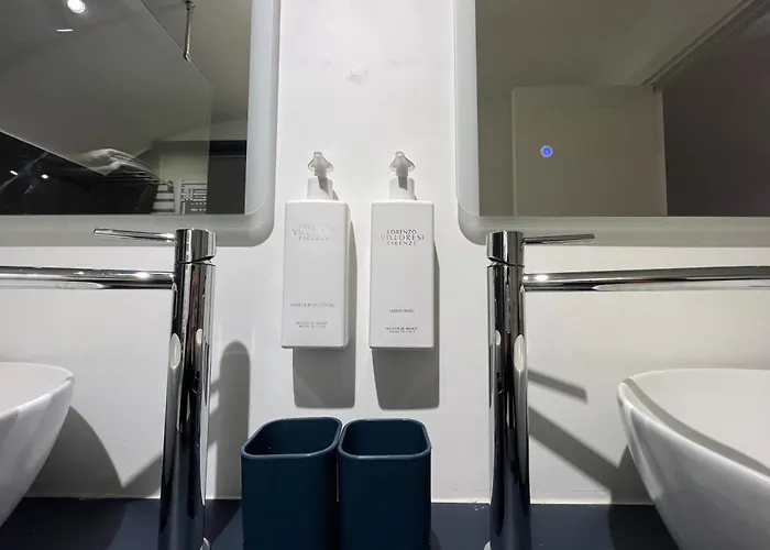 Luxury Blue Suites- Imperial Apartment