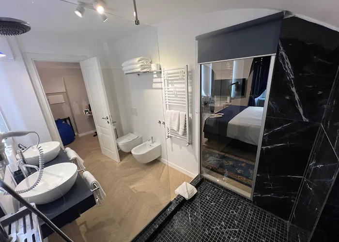 Luxury Blue Suites- Imperial Apartment