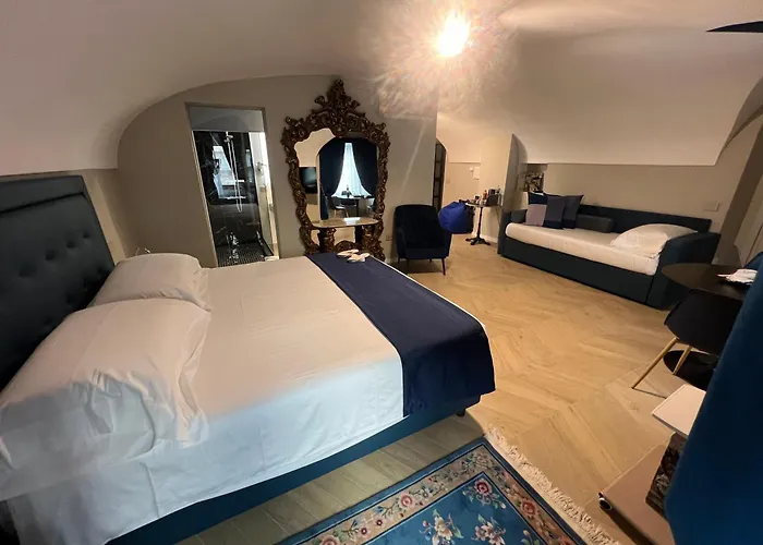 Luxury Blue Suites- Imperial * Rom